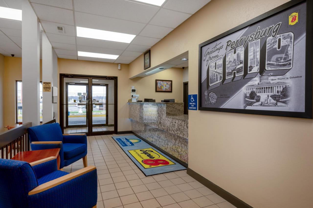 Super 8 By Wyndham Perrysburg-Toledo Exterior foto