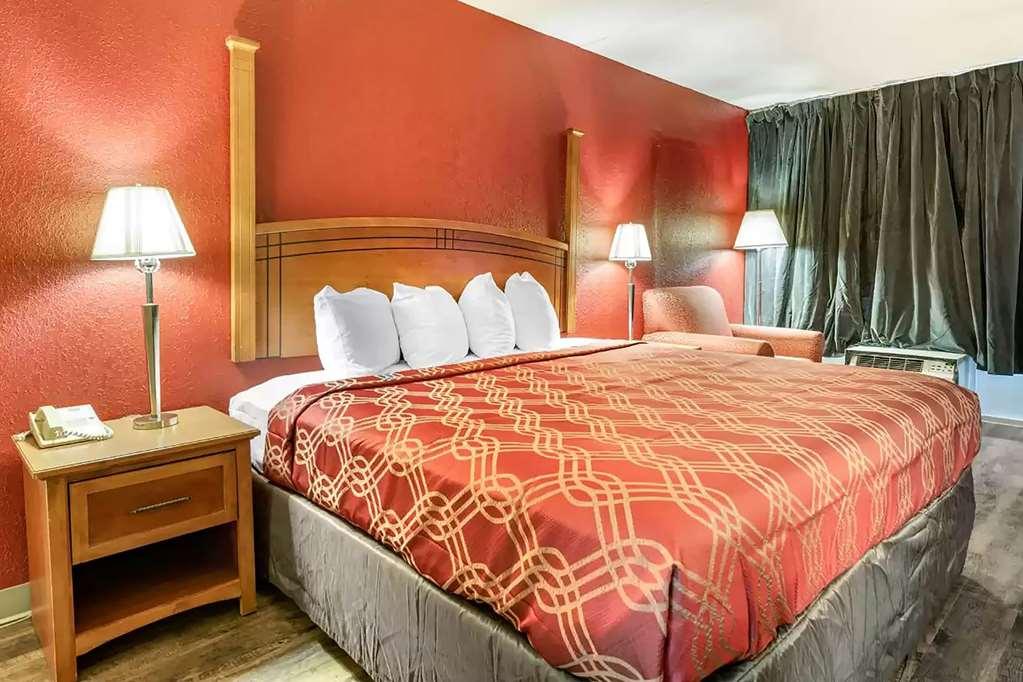 Super 8 By Wyndham Perrysburg-Toledo Quarto foto