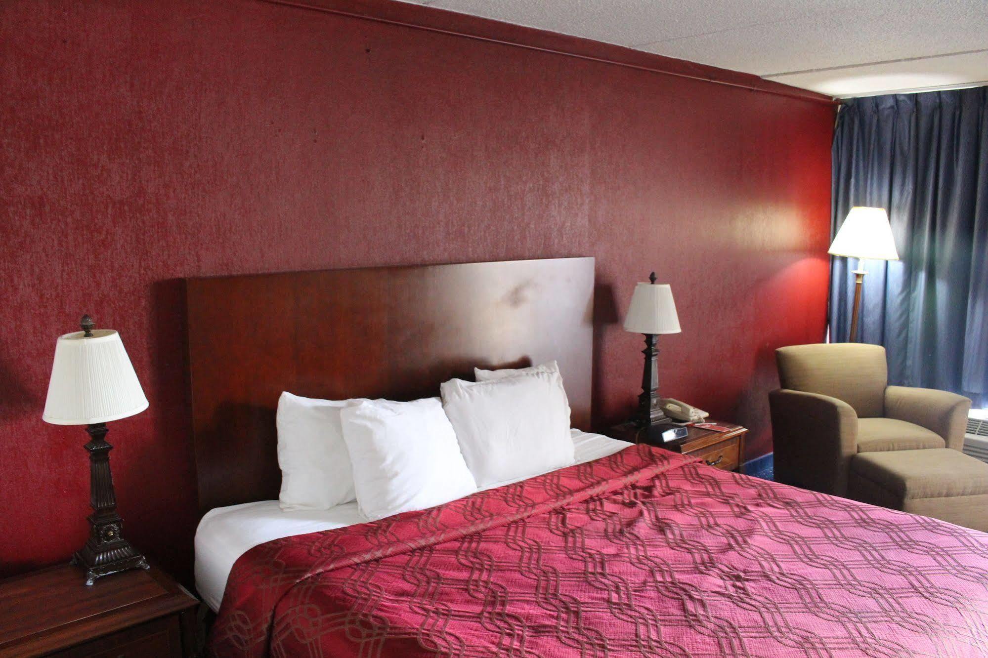 Super 8 By Wyndham Perrysburg-Toledo Exterior foto