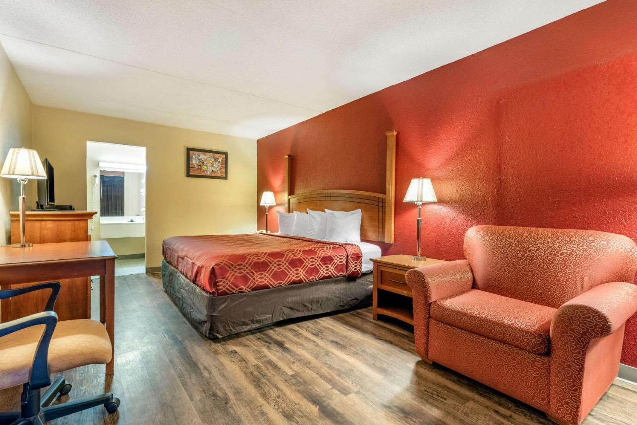 Super 8 By Wyndham Perrysburg-Toledo Exterior foto